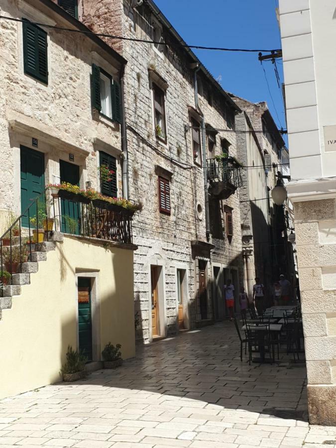 D&M Apartment Sibenik - An Apartment In The Heart Of The Old Town Kültér fotó